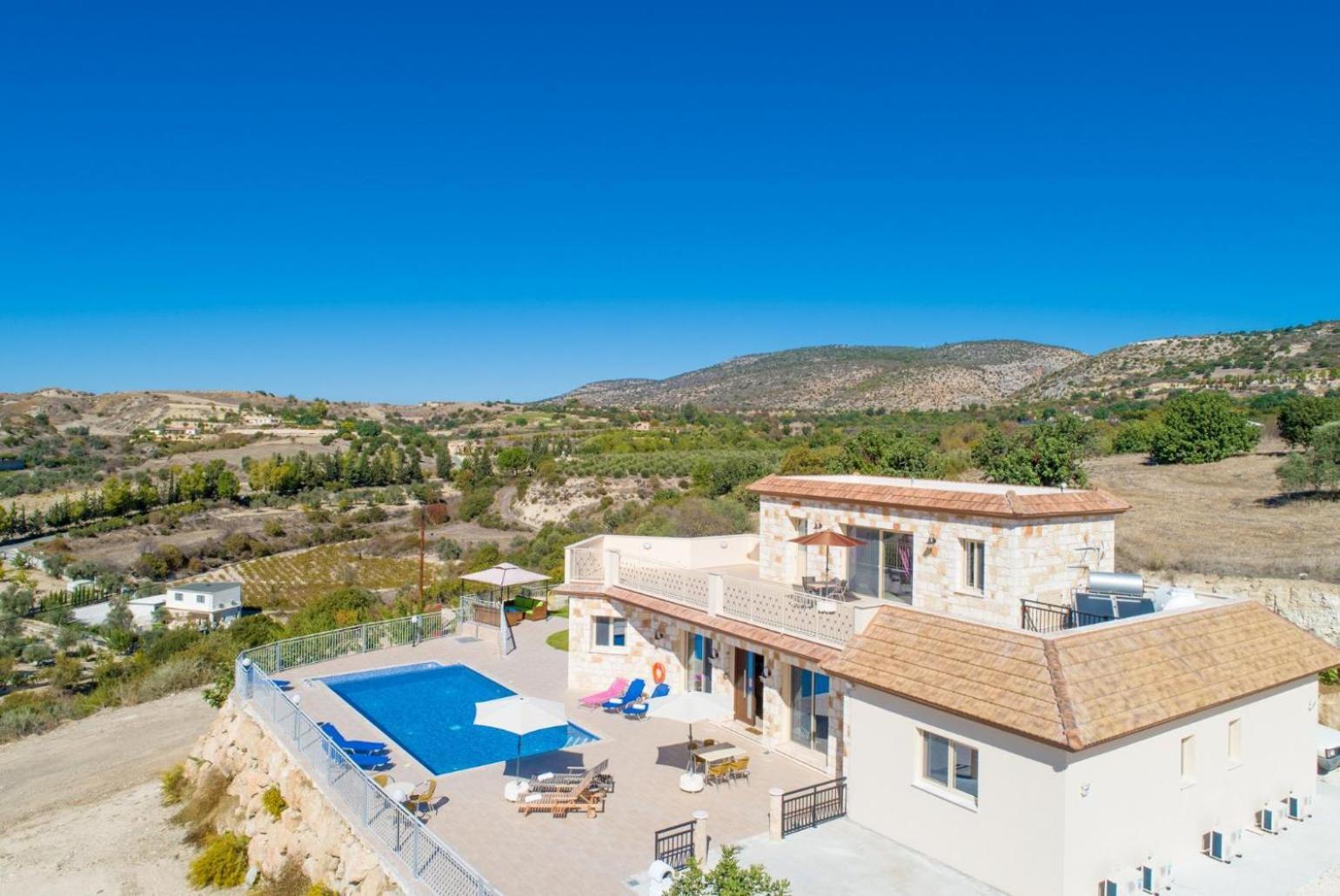 Villa Christel Латхи Экстерьер фото